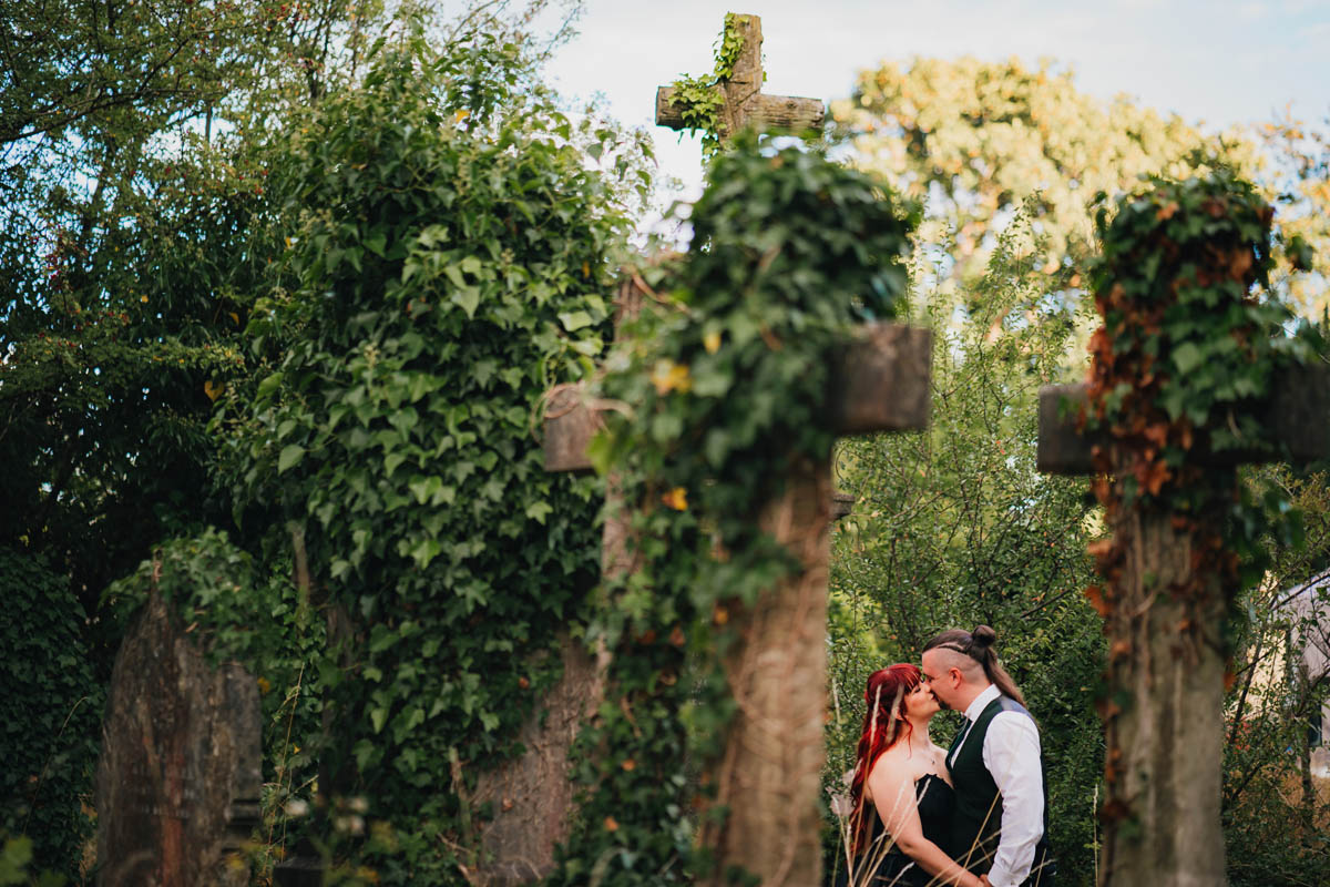 Arnos Vale Cemetery wedding photographer
